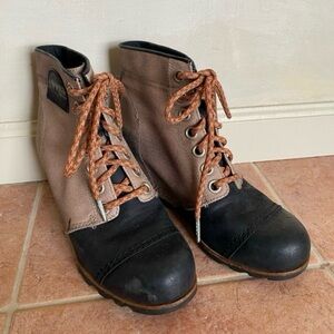 Sorel PDX 1964 Canvas Leather Wedge Bootie Size 8